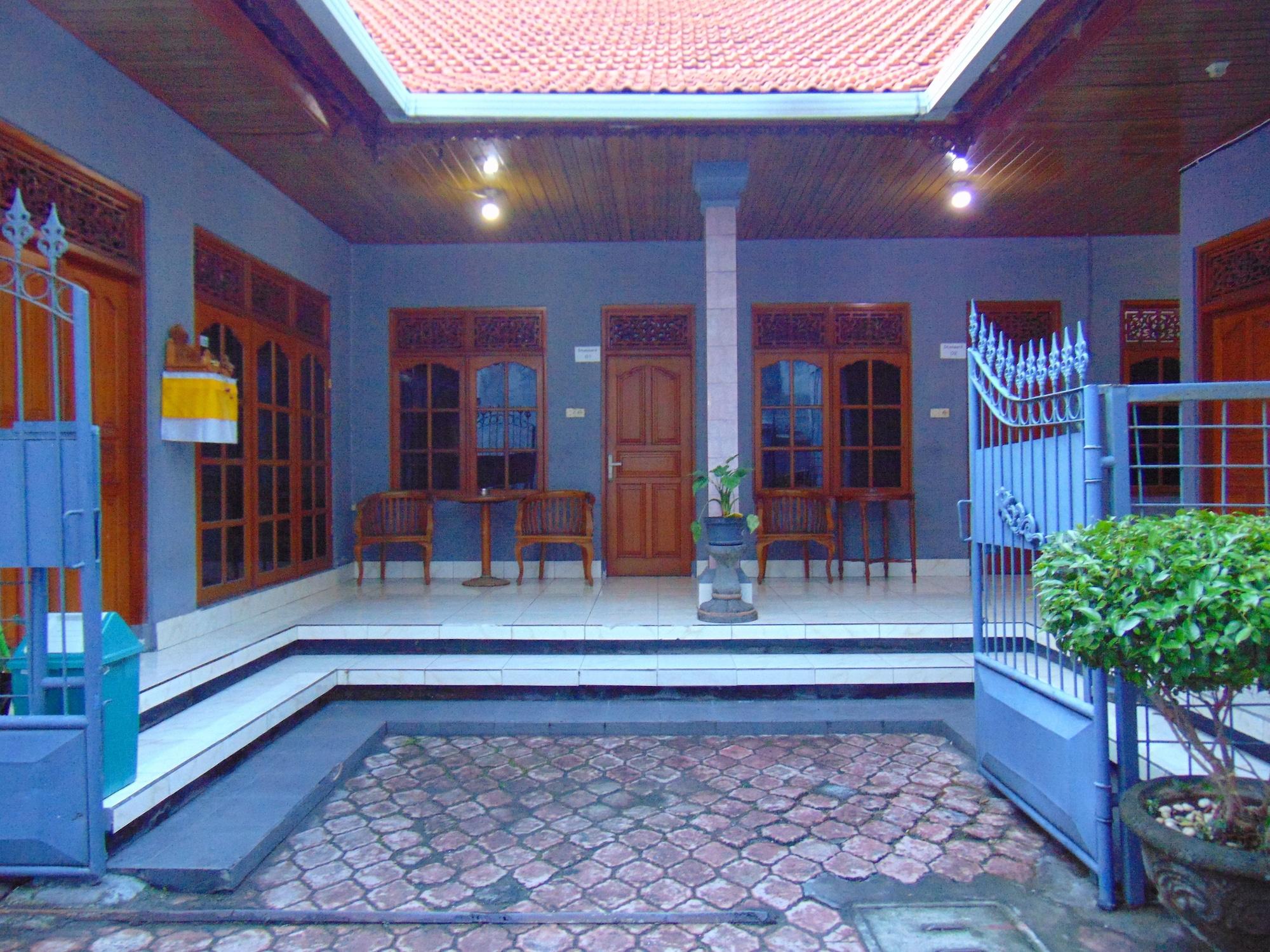 A Residence Kuta Lombok Eksteriør billede